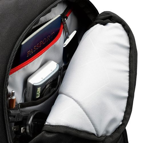 Mochila Case Logic DLBP114  para Notebook 14,1" Negra