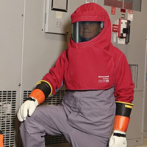 Kit de traje de maniobra Salisbury contra arco electrico PROWEAR PLUS talla M 20 cal/cm2